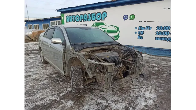 Toyota Avensis (T250)