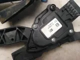 Педаль газа Kia Ceed 2014 32700A6110 Отличное состояние