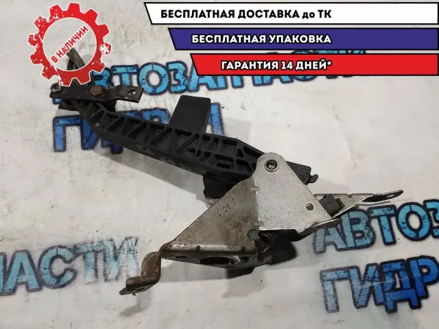 Педаль сцепления Ford Focus 3 2013 1826145 Отличное состояние