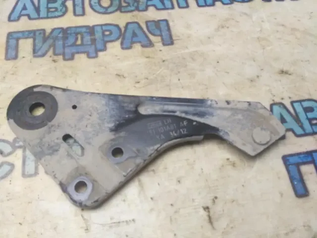 Элемент передней панели левый Ford Focus 3  AV61101A81AF Отличное состояние