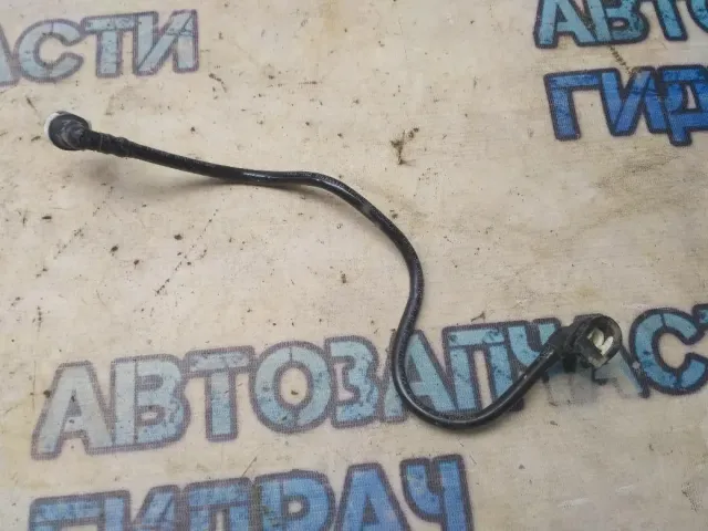 Трубка топливная Ford Focus 3  AV619J280AD Отличное состояние