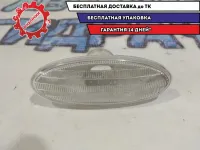 Повторитель на крыло Nissan Almera G15 261608990A