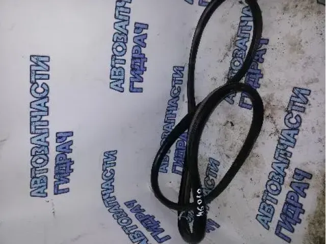 резинка двери задней левой hyundai getz