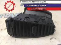 Дефлектор воздушный правый центральный Hyundai i20 2010 974201J000 Отличное состояние