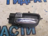 Ручка двери внутренняя левая Hyundai i20 2010 826101J0009P Отличное состояние
