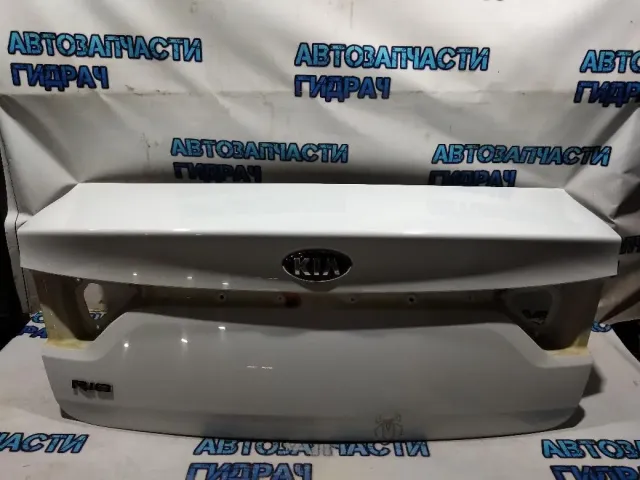 Крышка багажника Kia Rio 4 69200H0000  Хорошее состояние
