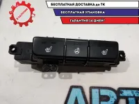 Кнопка обогрева Kia Rio 4 93300H0200WK  Отличное состояние