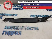 Пыльник переднего правого крыла Kia Rio 4 84142H0000  Отличное состояние