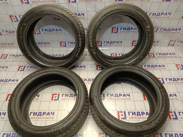 Комплект всесезонных шин Goodyear Ultra Grip Performance 255/45 20 4 шт.