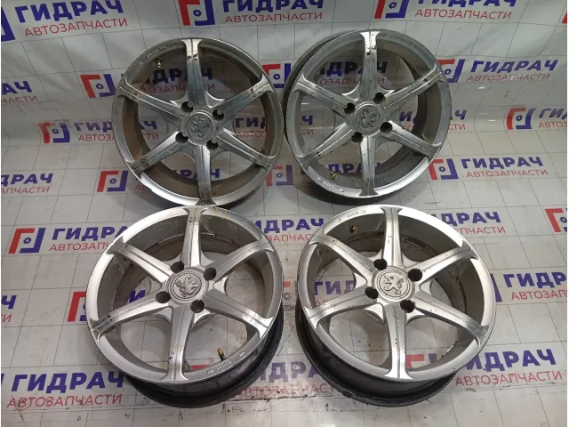 Комплект литых дисков R15 5*108