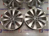 Комплект оригинальных литых дисков Volkswagen R17 5*112
