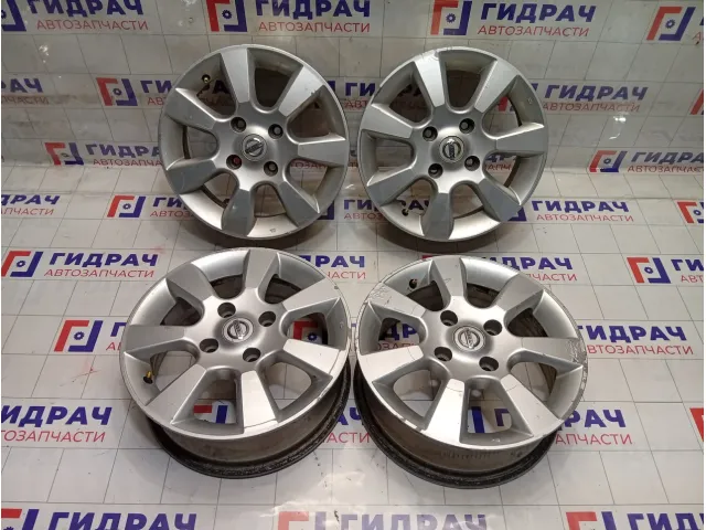 Комплект оригинальных литых дисков Nissan R15 4*100