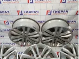 Комплект оригинальных литых дисков Nissan R20 6*139,7