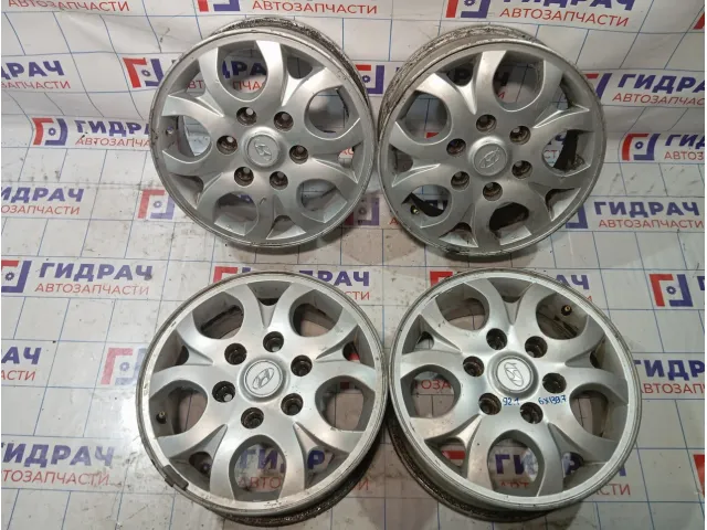 Комплект оригинальных литых дисков Hyundai R16 6*139,7
