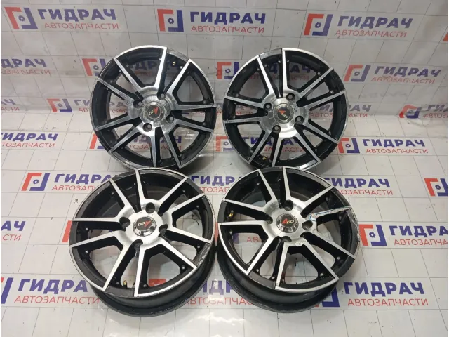 Комплект литых дисков