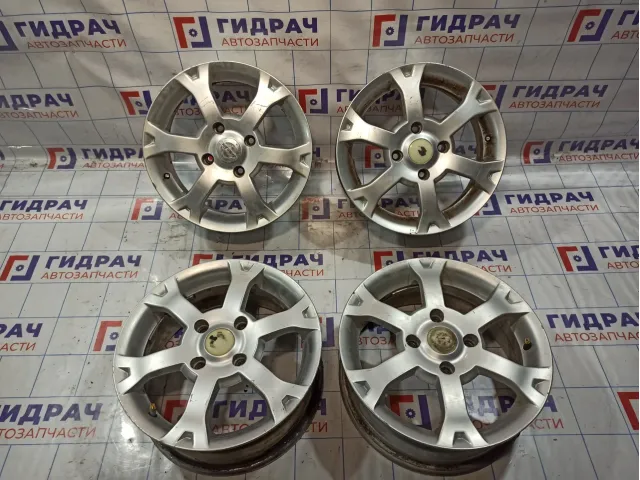 Комплект литых дисков R15 4*114.3