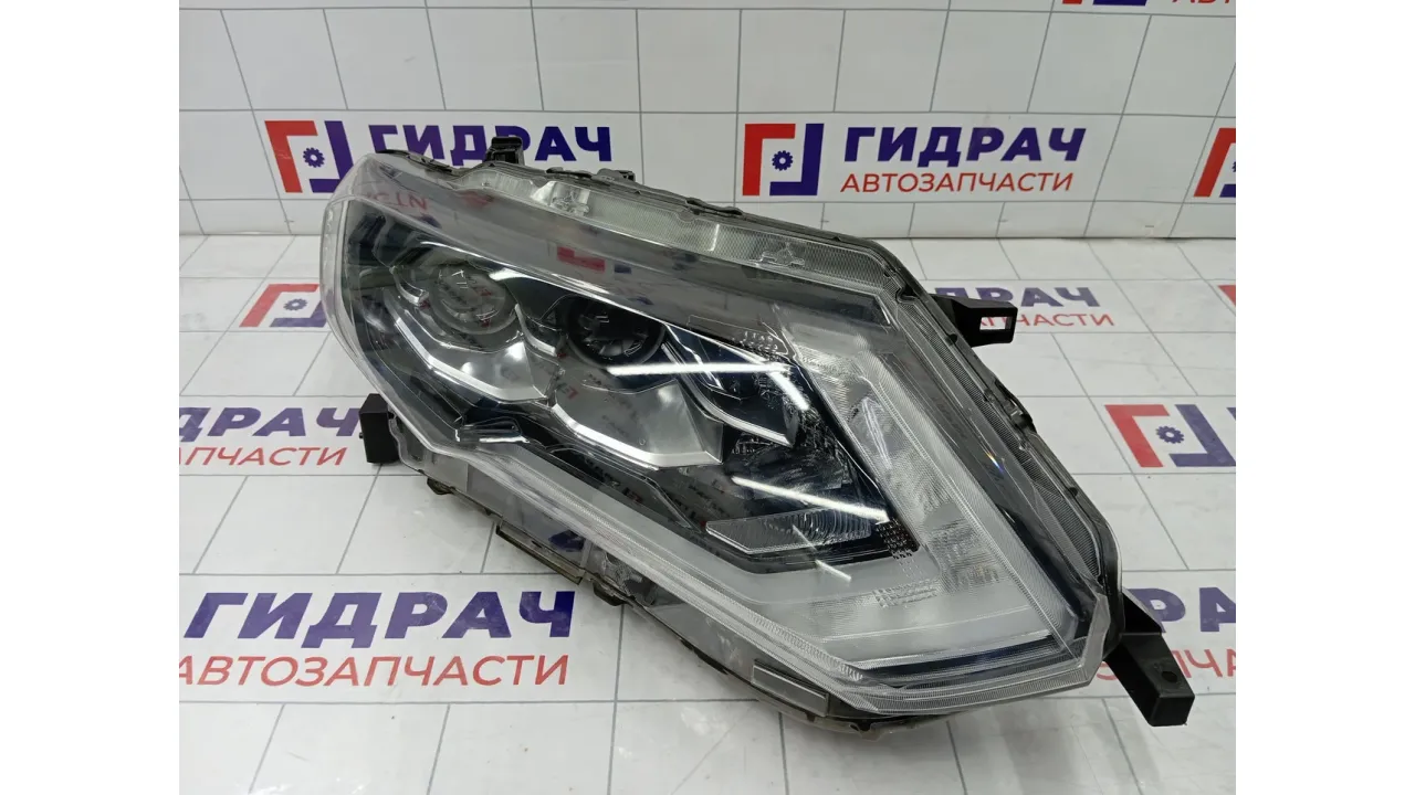 Фара правая Nissan X-Trail (T32) 2014>