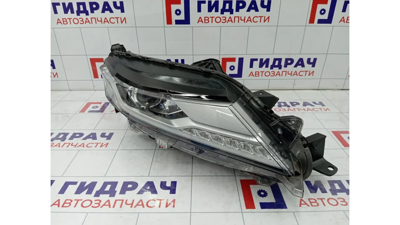 Фара правая Mitsubishi Pajero/Montero Sport (KS) 2015>