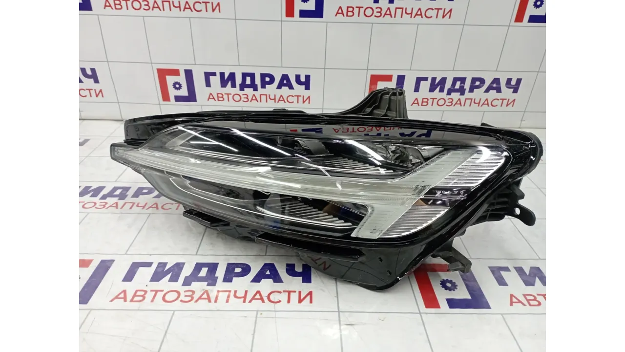Фара левая Volvo S60 2019>