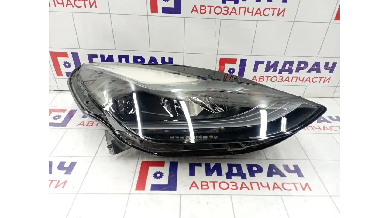 Фара правая Tesla Model 3 2017>