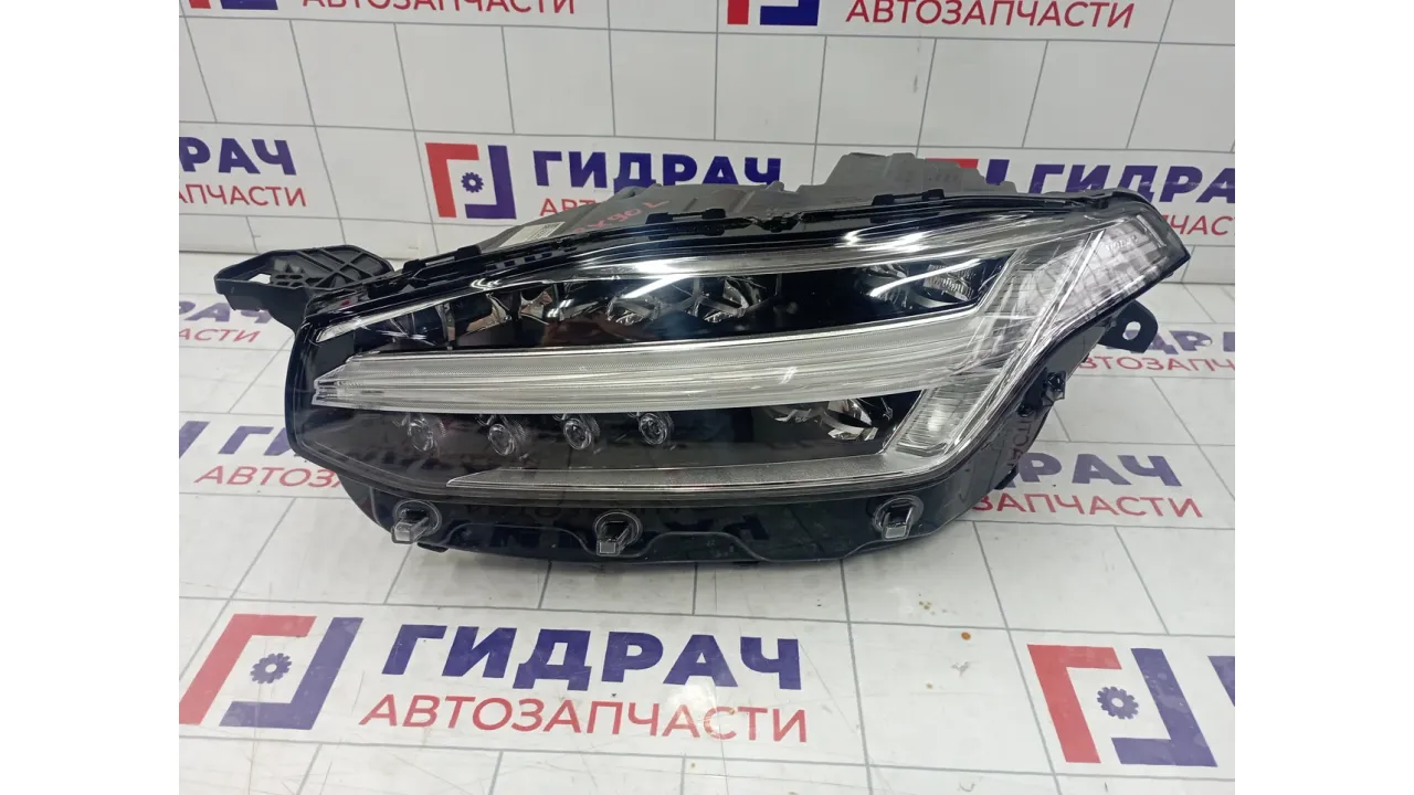 Фара левая Volvo XC90 2015>