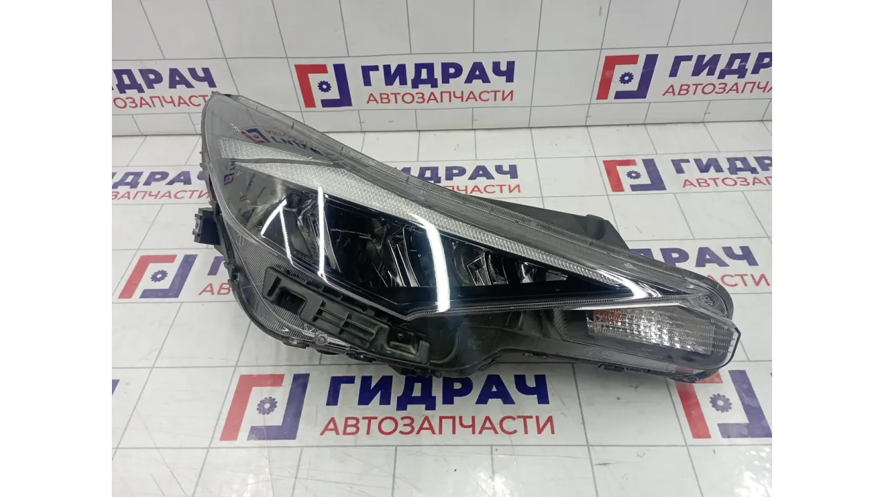 Фара правая Hyundai Elantra 2020>