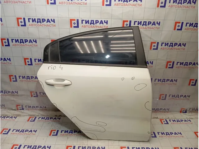 Дверь задняя правая Kia Rio 4 77004H000