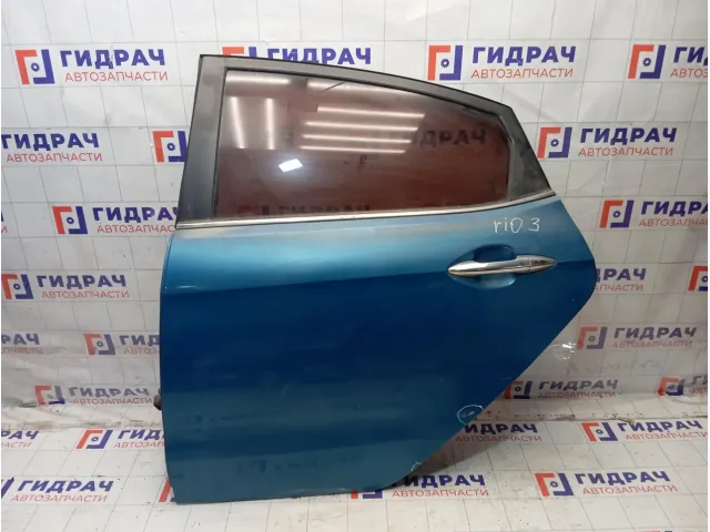 Дверь задняя левая Kia Rio 3 770034Y000