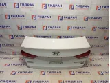 Крышка багажника Hyundai Elantra (AD) 69200F2060