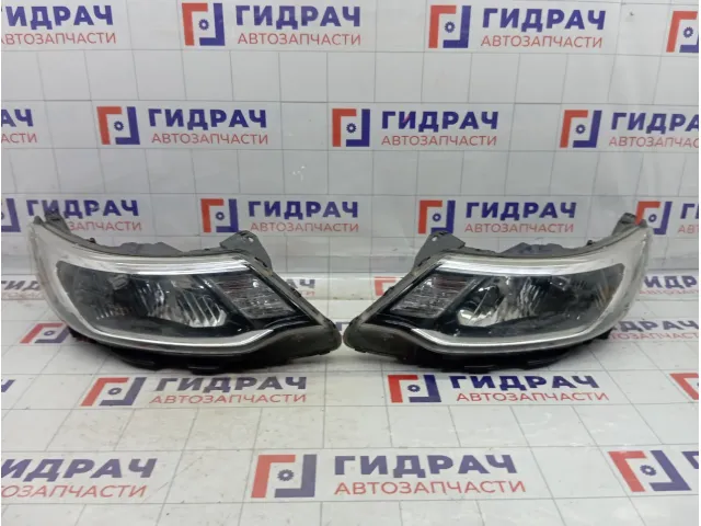 Фара Kia Rio 3 921014X500