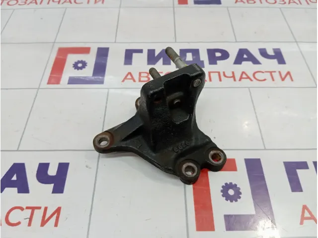 Кронштейн двигателя правый G4FC Hyundai-KIA