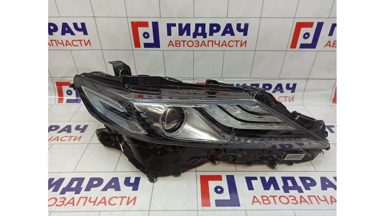 Фара правая Toyota Camry V70 2017>