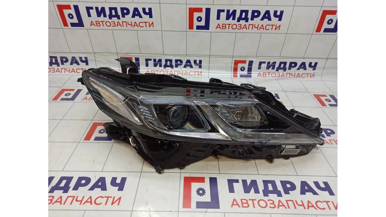 Фара правая Toyota Camry V70 2017>