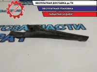 Накладка лобового стекла левая Renault Sandero 2. 668225143R.