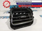 Дефлектор воздушный правый Renault Sandero 2. 687501077R.