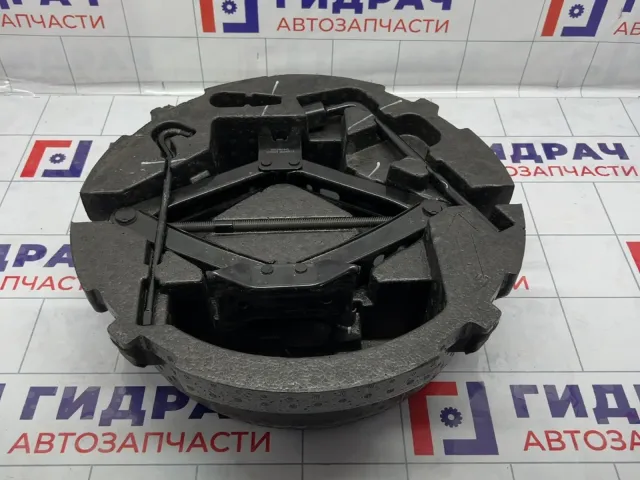 Домкрат Geely Atlas II