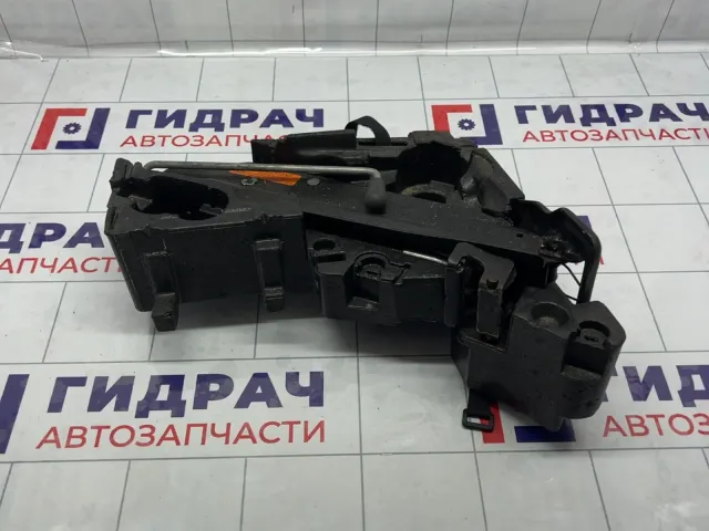 Домкрат Audi Q7 4L 7L0011031E