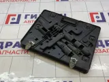 Ящик для инструментов Mitsubishi Pajero III MR402260