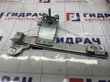 Стеклоподъемник механ. задний правый Renault Duster 827208112R.