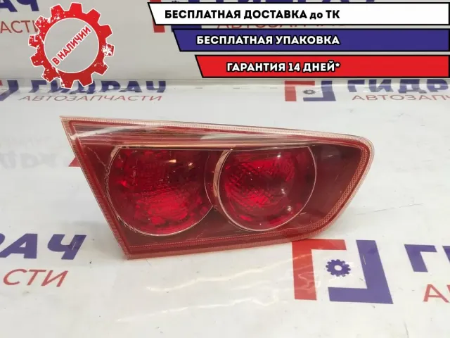 Фонарь задний внутренний левый MITSUBISHI LANCER X (CX,CY) 8337A045. Царапины.