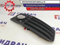 Решетка в бампер правая Audi A4 (B8) 8K0807682A.