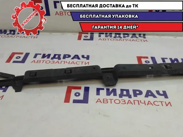 Направляющая заднего бампера Opel Astra H 24460363. Трещина.