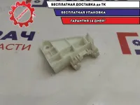 Кронштейн заднего бампера левый Toyota Corolla (NDE180) 52563-02220.