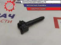 Форсунка омывателя фары левая Toyota CAMRY V70 85208-33120. Дефект распылителя.