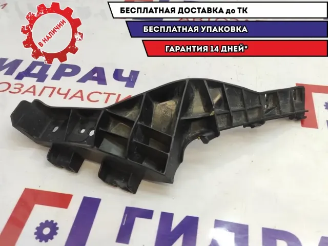 Направляющая заднего бампера левая Suzuki Swift (ZA01S) 71822-73K00.