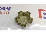 Колпак декоративный легкосплавного диска Toyota LAND CRUISER .