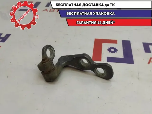 Петля двери передней правой нижняя Ford Kuga (CBS) 3M51R22810AC.
