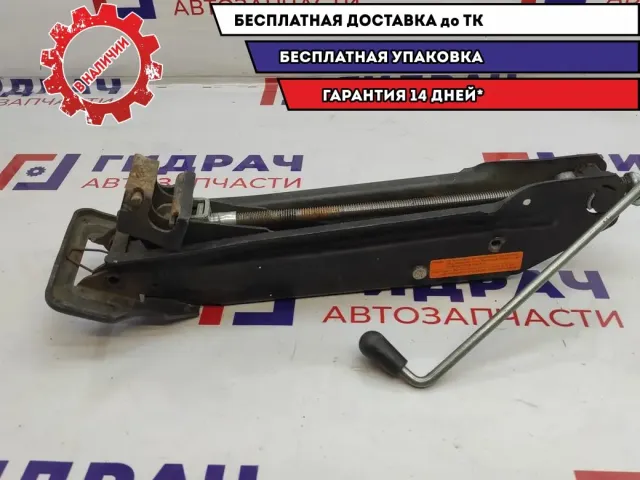 Домкрат Volkswagen Touareg (7L) 8R0011031B.