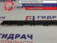 Кронштейн заднего бампера правый Toyota Camry V40 52157-33010.