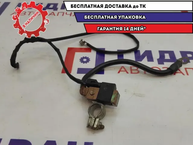 Клемма аккумулятора Mercedes Benz C-Class (W203) A2045400350.